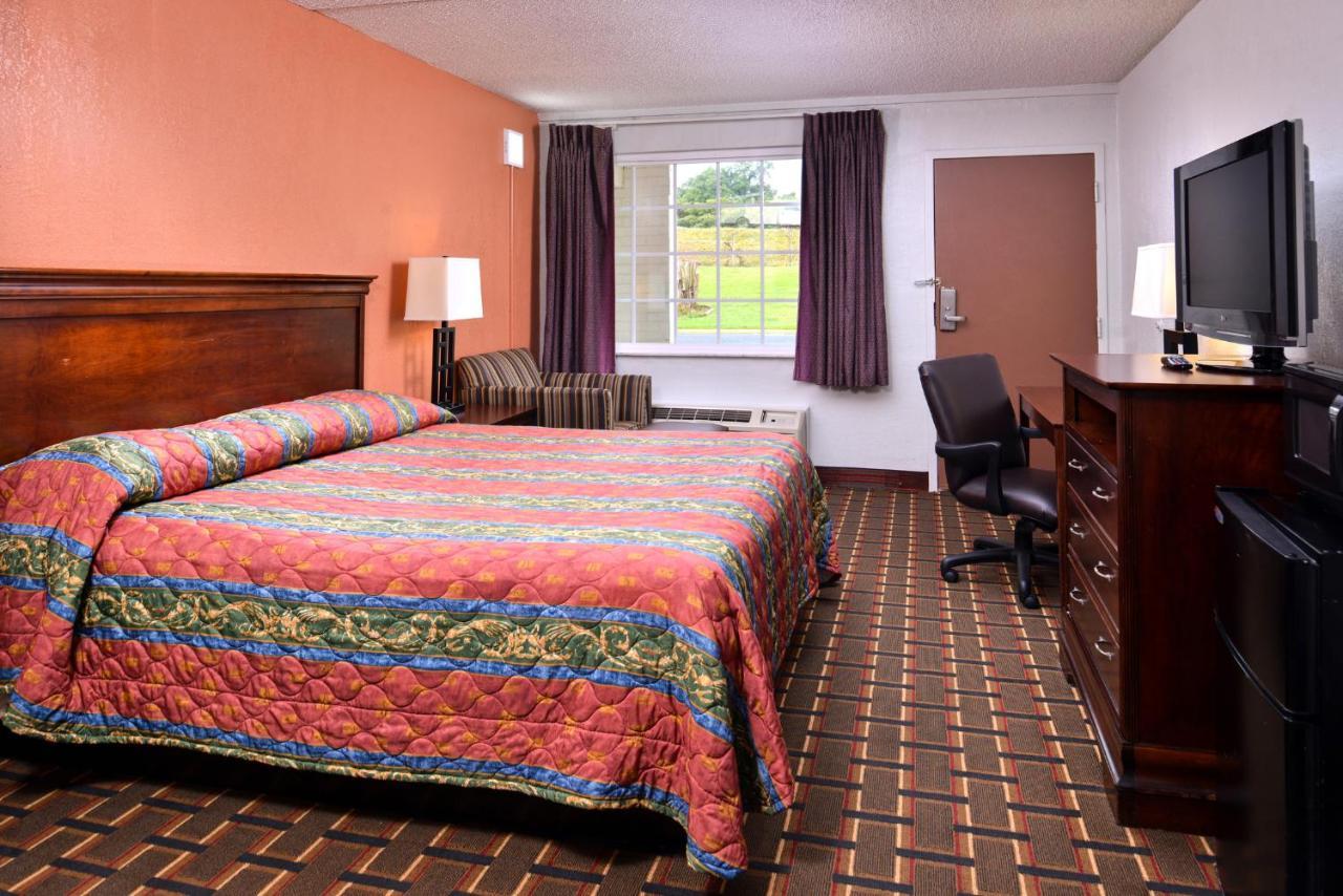 Americas Best Value Inn Richmond South Bellwood Exterior foto