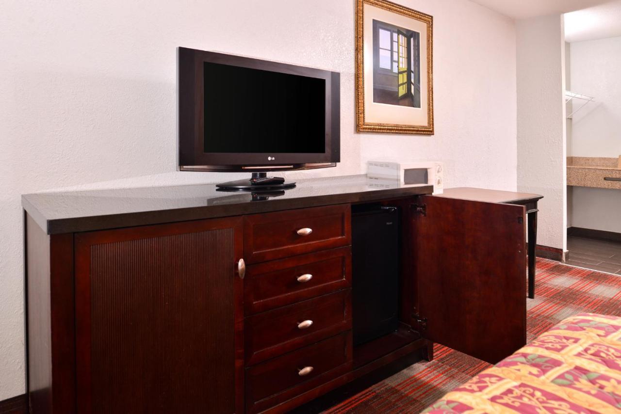 Americas Best Value Inn Richmond South Bellwood Exterior foto